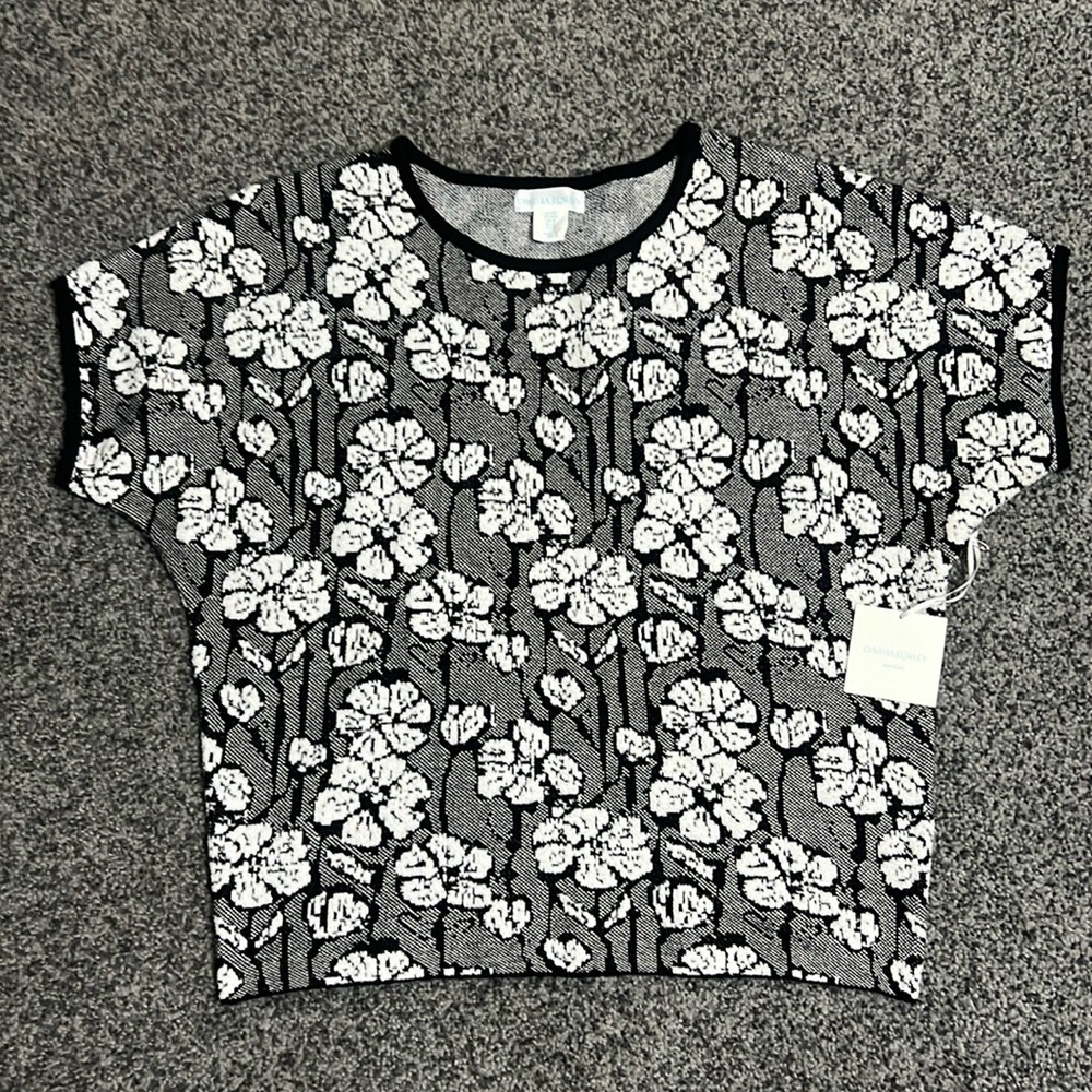 🌸4/$20🌸Cynthia Rowley Black White Floral Top Size Medium NWT